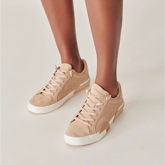 Dolce Vita Shoes - NIB Suede Dolce Vita Zina in Dune